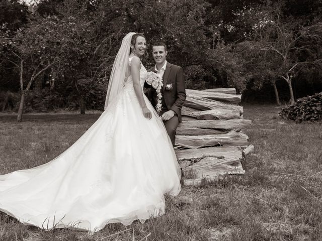 Le mariage de Sébastien et Virginie à Châtelus-le-Marcheix, Creuse 22