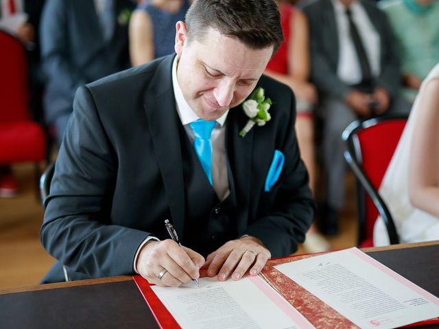 Le mariage de Reynald et Sarah à Chambéry, Savoie 11