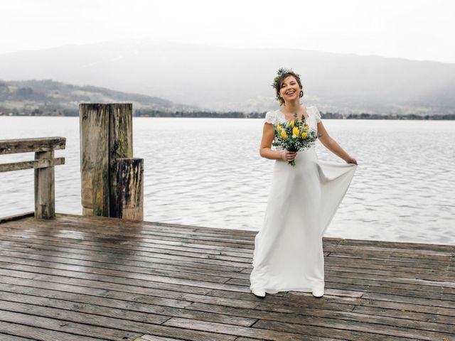 Le mariage de Julien et Judith à Talloires, Haute-Savoie 11