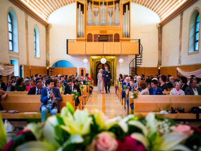Le mariage de Stéphane et Loryne à Neuchâtel-Urtière, Doubs 18