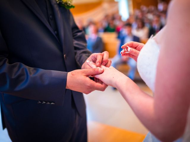 Le mariage de Stéphane et Loryne à Neuchâtel-Urtière, Doubs 24