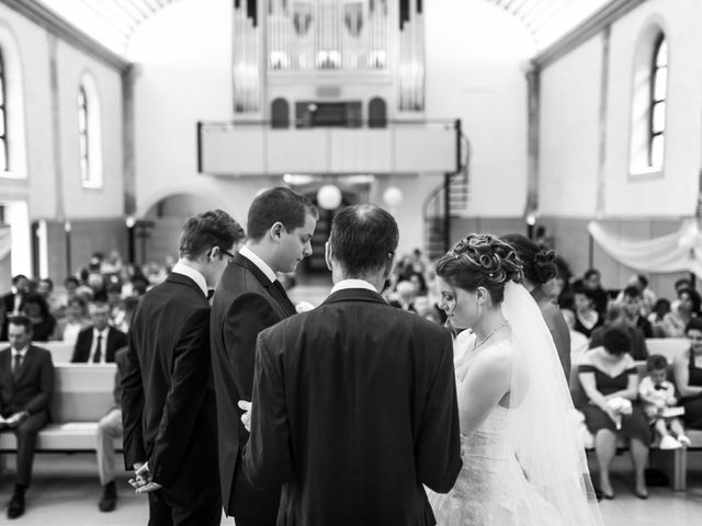 Le mariage de Stéphane et Loryne à Neuchâtel-Urtière, Doubs 27