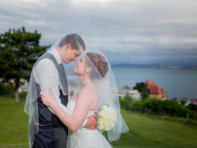 Le mariage de Stéphane et Loryne à Neuchâtel-Urtière, Doubs 36