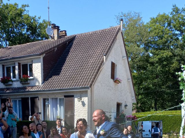 Le mariage de Jeff et Samra à Sylvains-les-Moulins, Eure 9