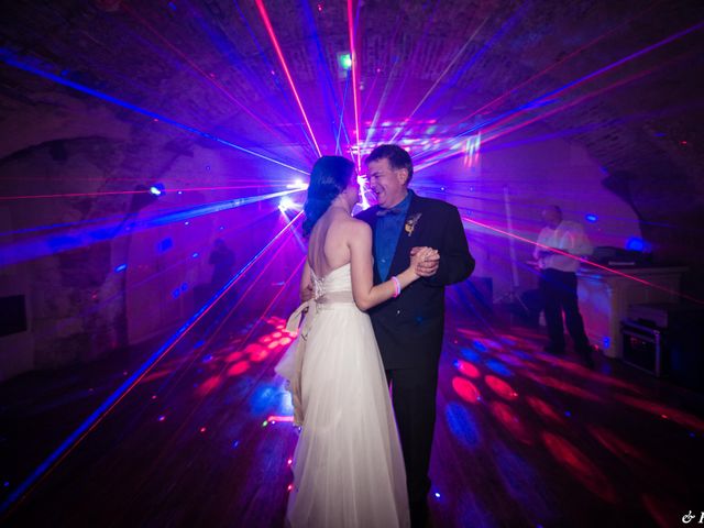 Le mariage de Adrien et Jaclyn à Le Lude, Sarthe 84