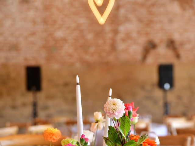 Le mariage de Eliah et Charlotte à Sarrians, Vaucluse 24