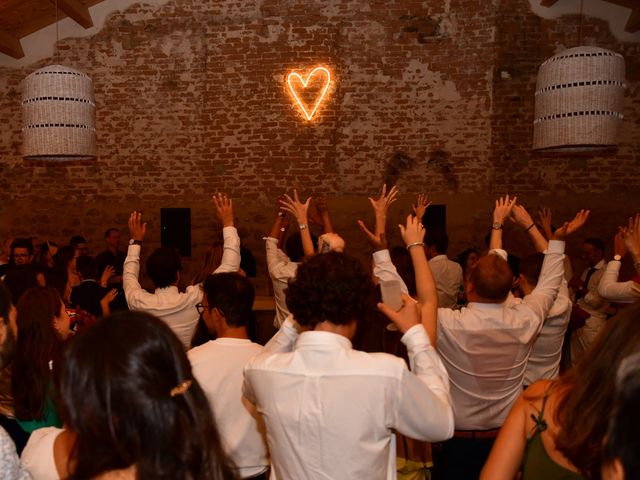 Le mariage de Eliah et Charlotte à Sarrians, Vaucluse 35