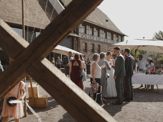 Le mariage de Paul et Laura à Saessolsheim, Bas Rhin 30