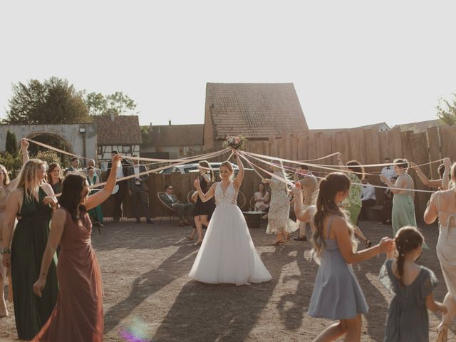 Le mariage de Paul et Laura à Saessolsheim, Bas Rhin 48