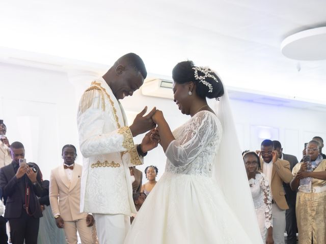 Le mariage de Miliana et Jackson à Saint-Denis, Seine-Saint-Denis 32