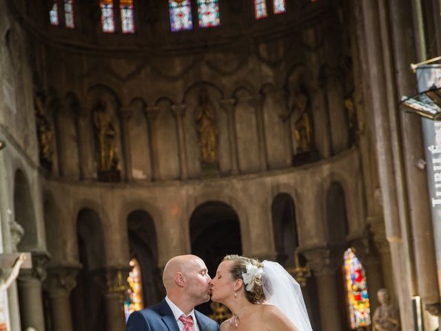 Le mariage de Damien et Aurélie à Billom, Puy-de-Dôme 25