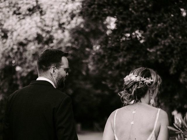 Le mariage de Gerald et Solene à Richerenches, Vaucluse 21