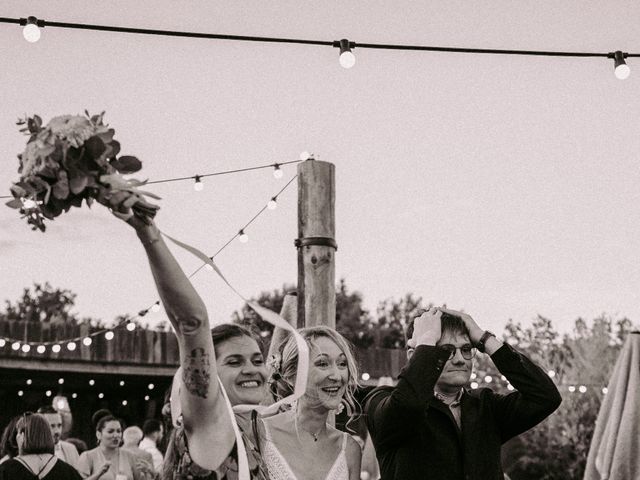 Le mariage de Gerald et Solene à Richerenches, Vaucluse 23