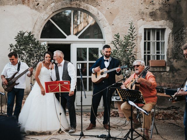 Le mariage de Thomas et Claire à Châteauneuf-du-Pape, Vaucluse 32