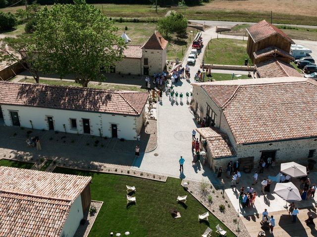 Le mariage de Romain et Samantha à Gensac, Gironde 27