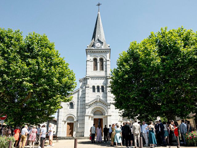Le mariage de Aymeric et Elise à Versailleux, Ain 18