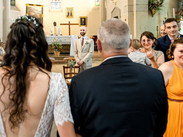 Le mariage de Aymeric et Elise à Versailleux, Ain 23