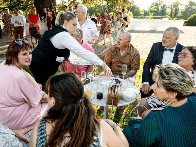 Le mariage de Aymeric et Elise à Versailleux, Ain 39