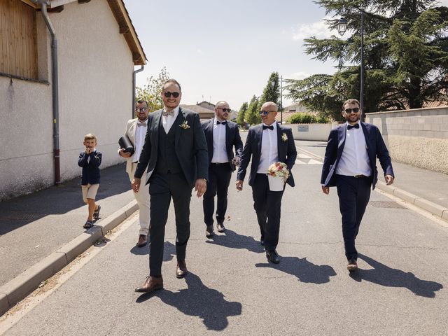 Le mariage de Benoît et Virginie à Toussieux, Ain 22