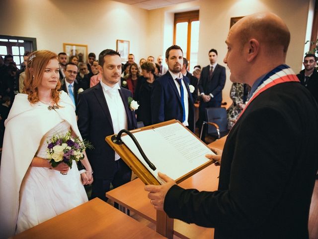 Le mariage de Jean-Sébastien et Hélène à Saint-Marcel-Bel-Accueil, Isère 32