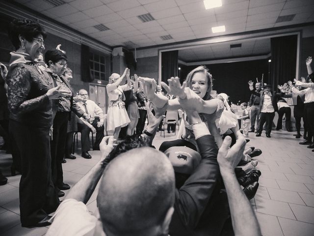 Le mariage de Jean-Sébastien et Hélène à Saint-Marcel-Bel-Accueil, Isère 47