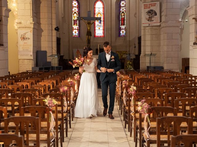 Le mariage de Quentin et Clémence à Neuville-De-Poitou, Vienne 53