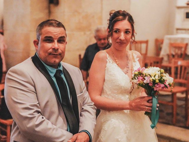 Le mariage de Guenola et Christophe à Lacoste, Vaucluse 14