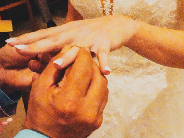 Le mariage de Guenola et Christophe à Lacoste, Vaucluse 43