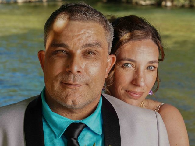Le mariage de Guenola et Christophe à Lacoste, Vaucluse 46