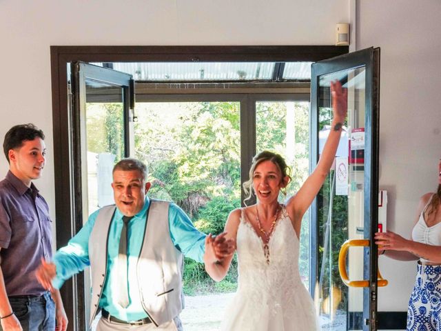 Le mariage de Guenola et Christophe à Lacoste, Vaucluse 61