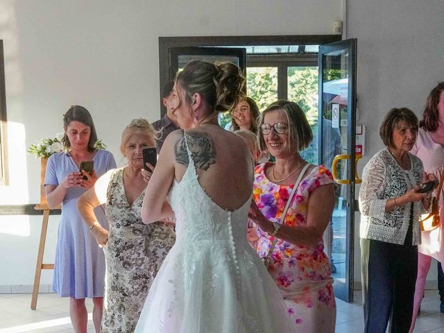 Le mariage de Guenola et Christophe à Lacoste, Vaucluse 64