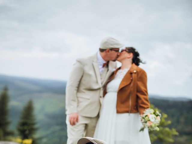 Le mariage de Anthony et Clémence à Le Tholy, Vosges 7
