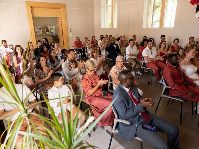 Le mariage de Obed et Laura à Grignan, Drôme 81