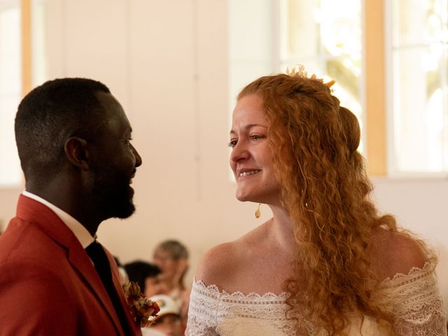 Le mariage de Obed et Laura à Grignan, Drôme 94