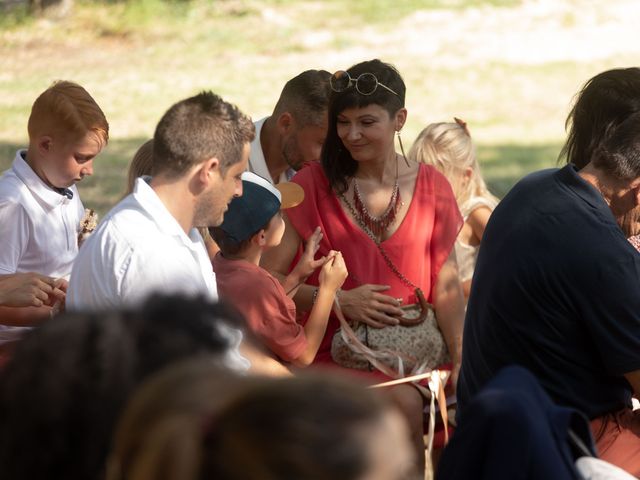 Le mariage de Obed et Laura à Grignan, Drôme 117