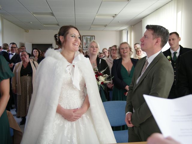 Le mariage de Mikaël et Laurinda à Saint-Denis-de-Méré, Calvados 9