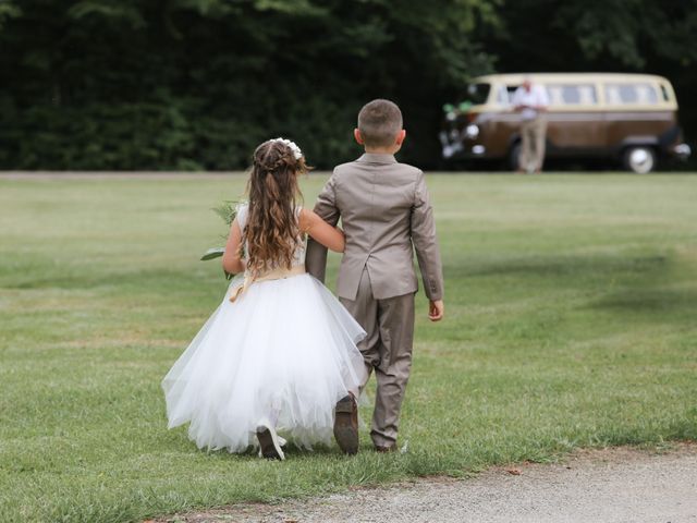 Le mariage de Ludovic et Elodie à Neuilly-lès-Dijon, Côte d&apos;Or 11