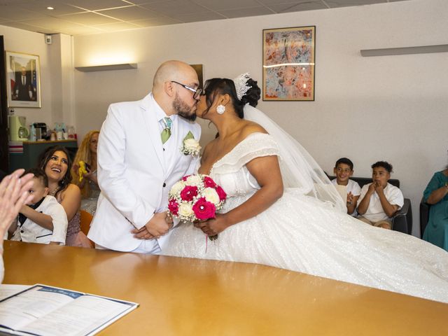 Le mariage de Gregory et Brittany à Signes, Var 12