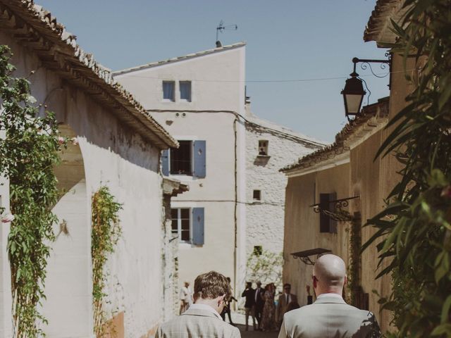 Le mariage de Anastasia et Sylvain à Joucas, Vaucluse 8