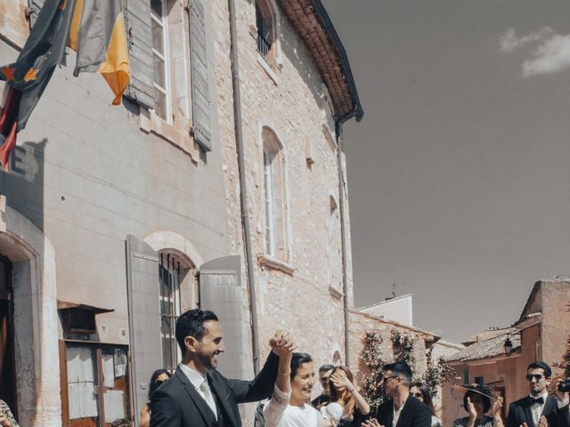 Le mariage de Anastasia et Sylvain à Joucas, Vaucluse 16
