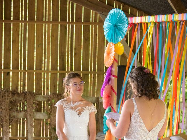 Le mariage de Pauline et Clémentine à Vitré, Ille et Vilaine 26