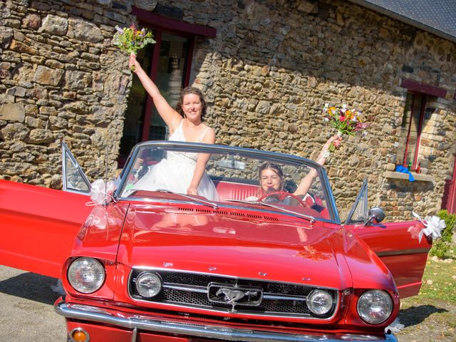 Le mariage de Pauline et Clémentine à Vitré, Ille et Vilaine 37