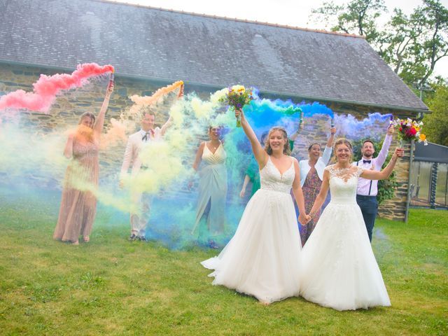 Le mariage de Pauline et Clémentine à Vitré, Ille et Vilaine 41