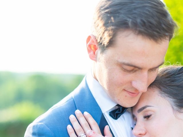 Le mariage de Jean-Hugues et Daria à Saint-Pourçain-sur-Besbre, Allier 35