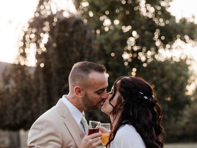 Le mariage de Loris et Sarah à Saint-Lubin-des-Joncherets, Eure-et-Loir 4