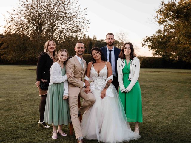 Le mariage de Loris et Sarah à Saint-Lubin-des-Joncherets, Eure-et-Loir 8