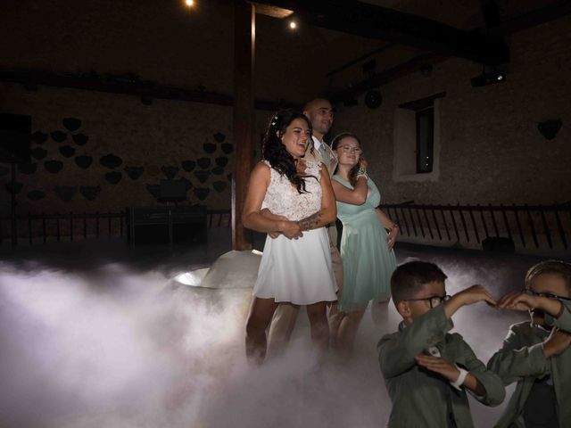 Le mariage de Loris et Sarah à Saint-Lubin-des-Joncherets, Eure-et-Loir 10