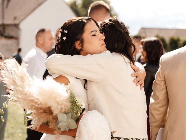 Le mariage de Loris et Sarah à Saint-Lubin-des-Joncherets, Eure-et-Loir 50