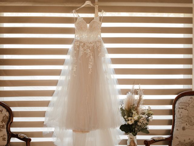 Le mariage de Loris et Sarah à Saint-Lubin-des-Joncherets, Eure-et-Loir 51