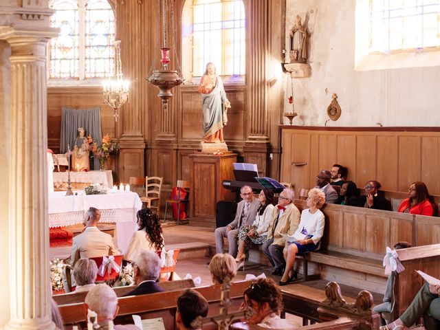 Le mariage de Loris et Sarah à Saint-Lubin-des-Joncherets, Eure-et-Loir 64